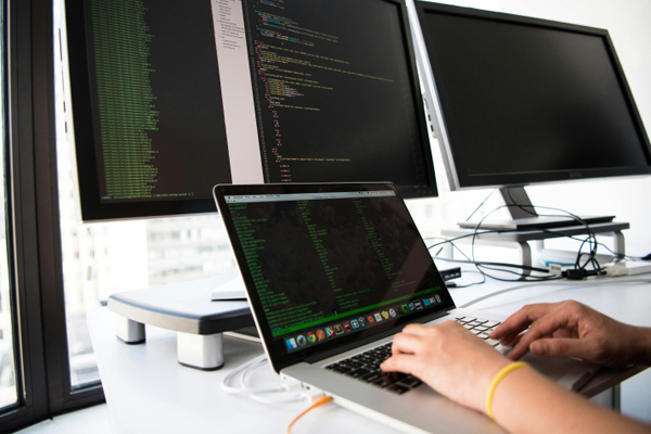 浙江新士金半導體取得多功能鋼管折彎機專利，降低了其使用成本:折彎機
